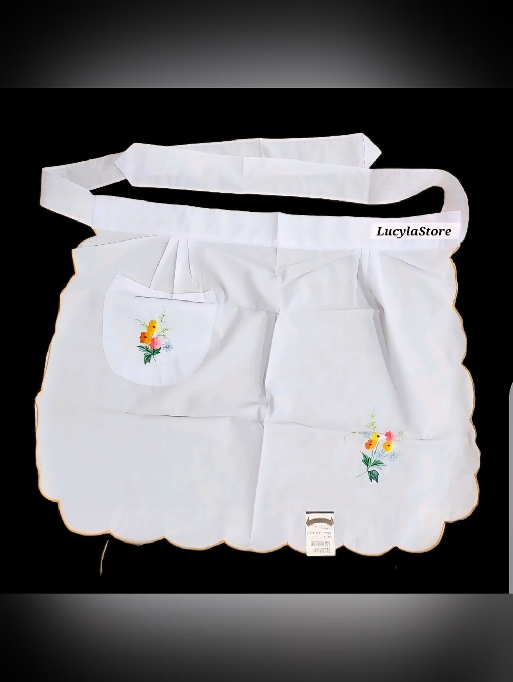 Vintage White Floral Embroidered Half Apron With Scalloped Edges & Pocket